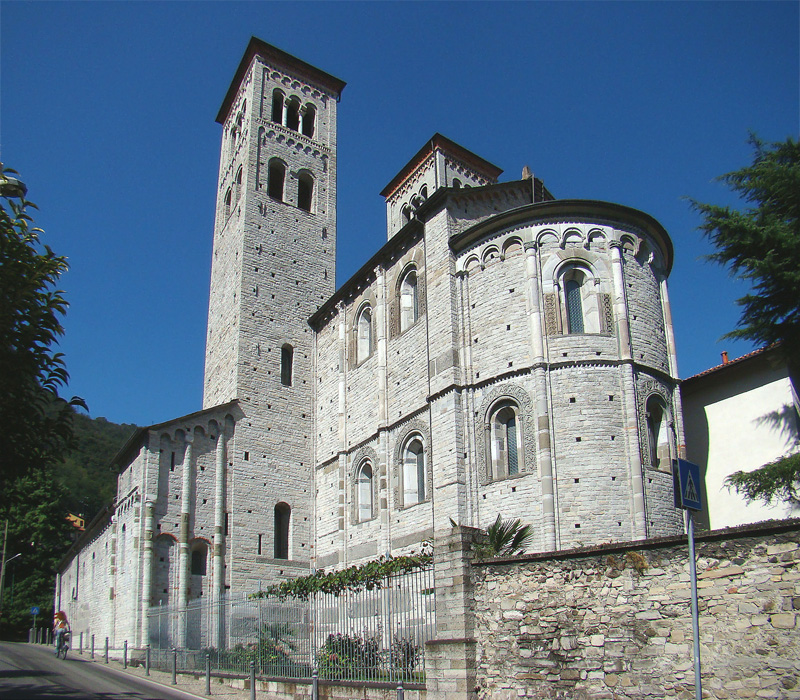 Esterno della Cattedrale di Sant'Abbondio a Como